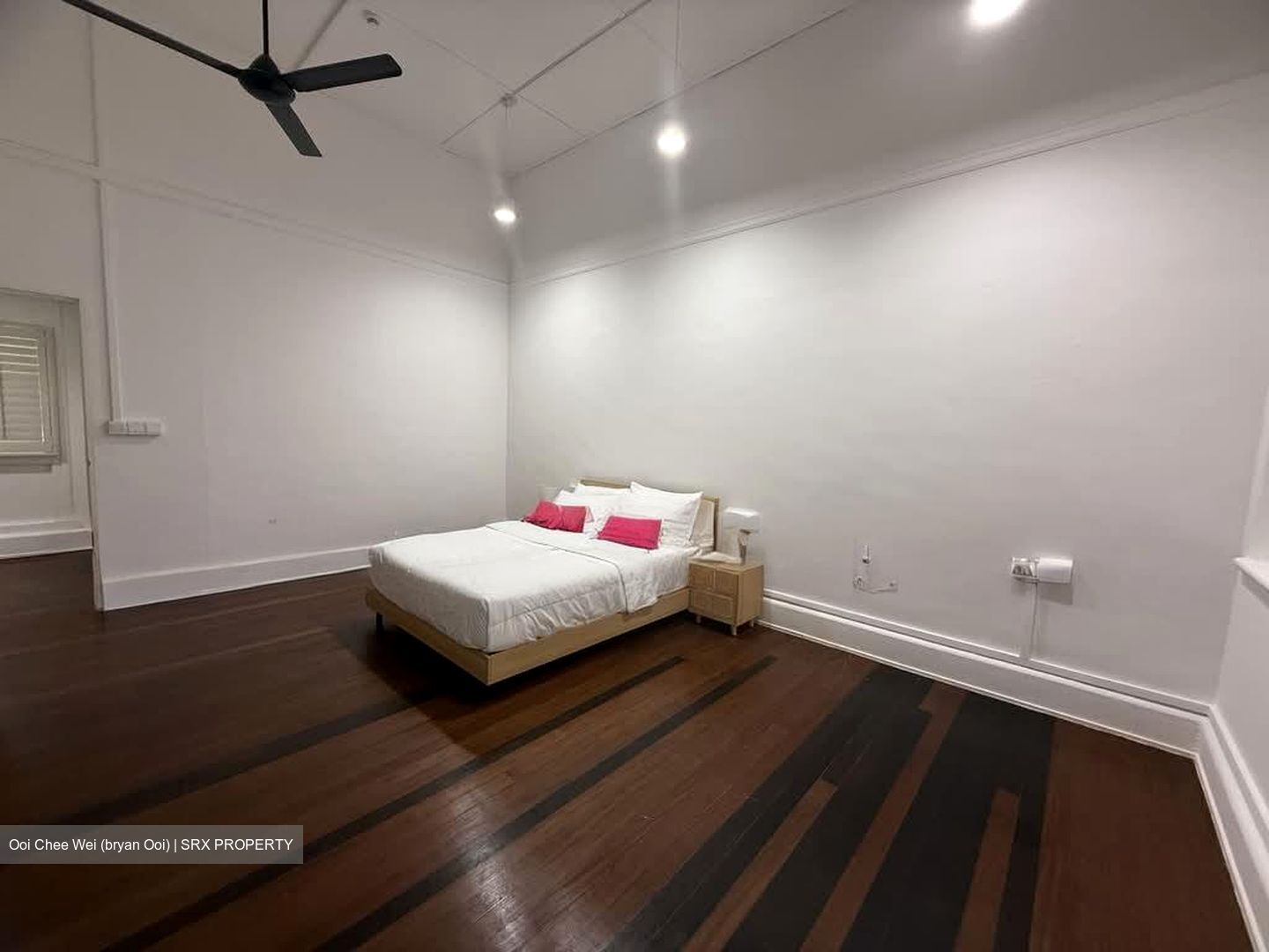 Admiralty Road East (D27), Apartment #529948481